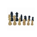 Coffret de pièces d’échecs en bois